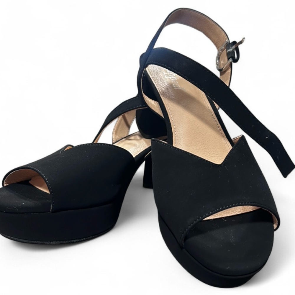 Xappeal Black Platform Sandals